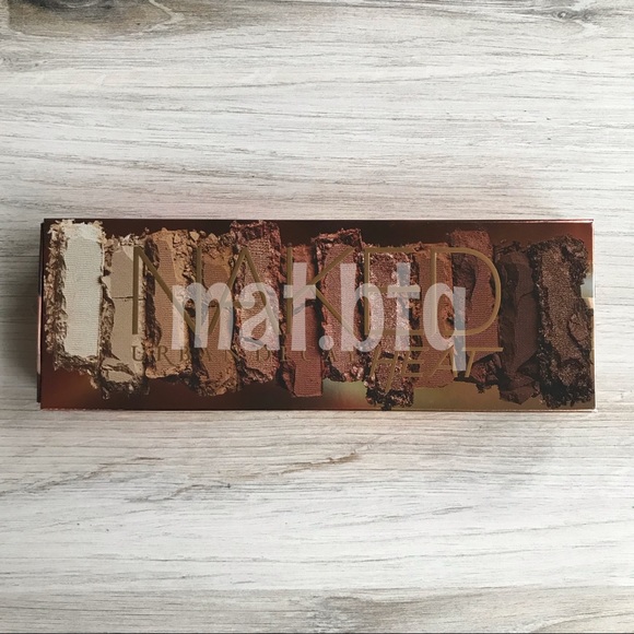 Urban Decay Naked Heat Eyeshadow Palette - Picture 2 of 4